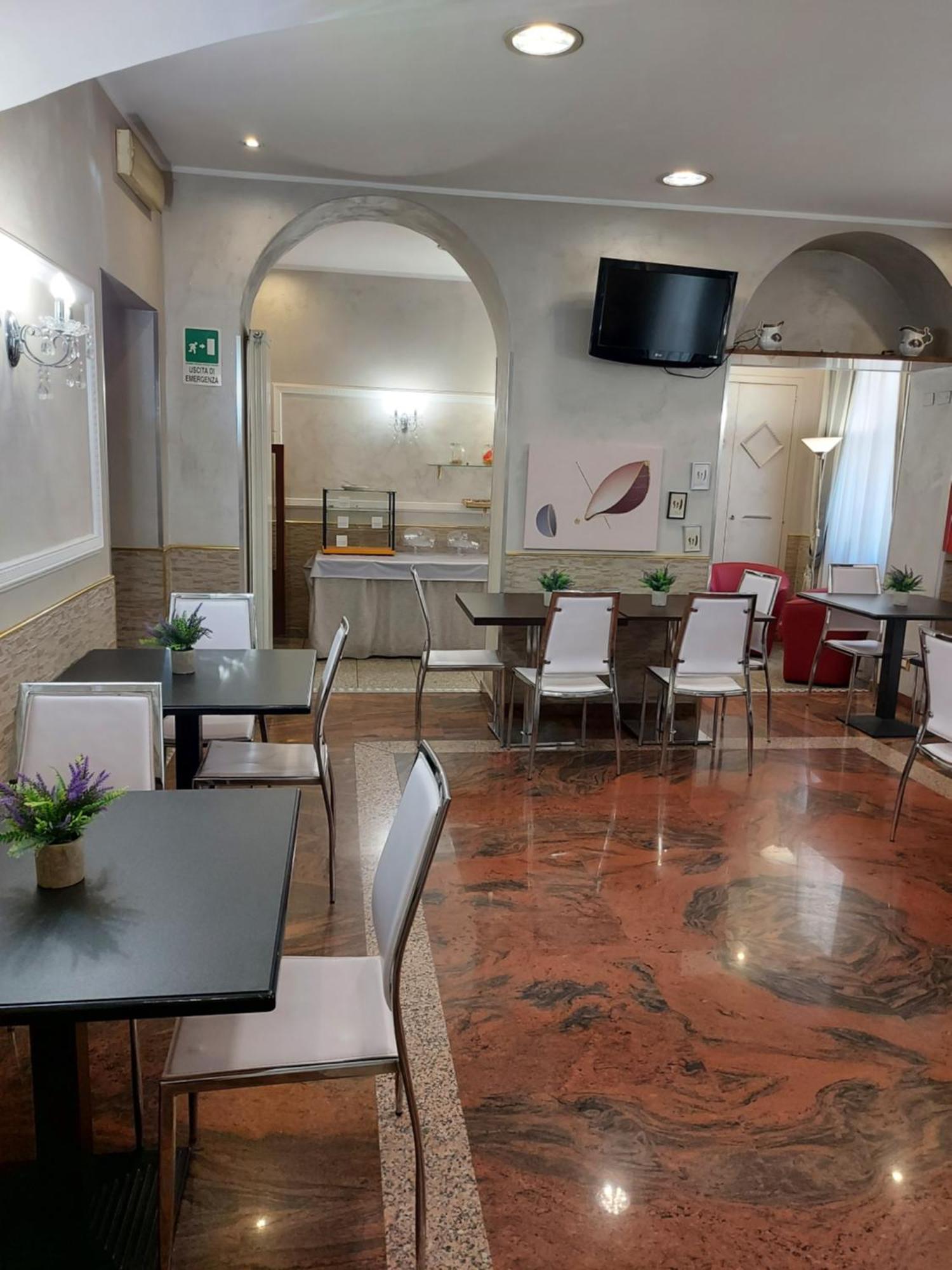 Hotel Antico Distretto Turin Exterior photo